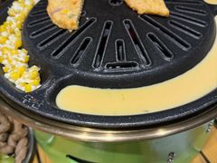 -山野的朋友露营炭火烤肉