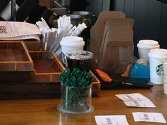 -星巴克臻选(杭州嘉里中心1F店)