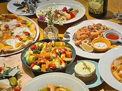 -JINNS锦时 steak&pizza(浸信会礼拜堂旧址店)