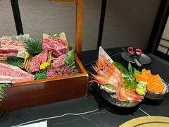 -山川小町·极番烧肉(新地假日广场店)