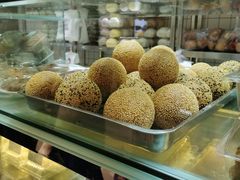 -白玉兰食品甜凤店(合生汇店)
