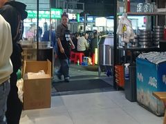 -郑记•不夜城烧烤•龙虾•虾蟹(黄鹤楼店)