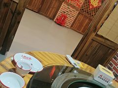 -人民公社铁锅炖·东北菜(卫国道店)