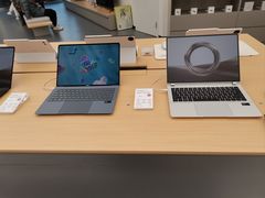 -华为授权体验店(中山公园来福士)