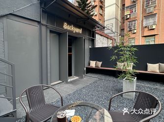 探索城市中的安逸角落｜咖啡时刻
