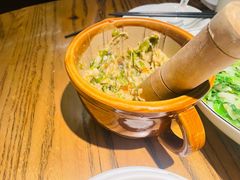-爱碗亭·鲜炒湖南菜(壹城中心店)
