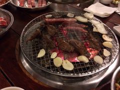 牛小排和猪颈肉必点-小本家韩式烤肉(紫藤路店)