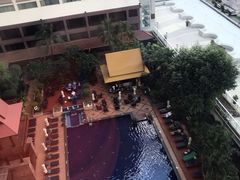 -曼谷湄南河畔华美达广场酒店