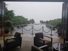 -亚龙湾喜来登·美景台大堂吧