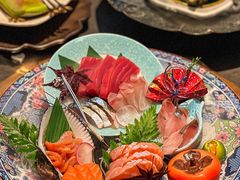 -铭牛烧肉·和牛海鲜自助(高新月牙湖店)