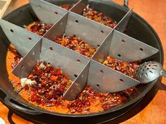 -周小明火锅(黑金冠社区店)