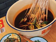 辣卤串串-拈签一笑黄牛肉辣卤串串