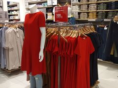 -优衣库(广州天河领展广场店)