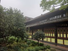 -峨眉山报国寺