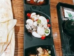 -东来菜馆•手抓海鲜家常菜•海鲜锅贴(鸽子窝店)