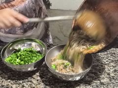 -正宗杨记普洱酸醋米线(总店)