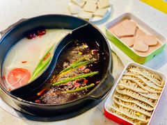 -钢管厂五区小郡肝串串香(奥克斯广场锦城万达店)