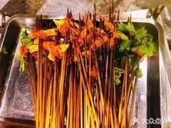 -钢管厂五区小郡肝串串香(奥克斯广场锦城万达店)