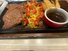 蒜香龙虾澳牛五一版-必胜客(证大大拇指店)