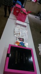 -上海彩妆秀摄影设计有限公司