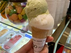 米饭拼开心果雪糕-MADO冰淇淋咖啡馆(淘金店)