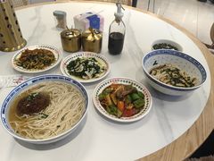 -鲁达面馆本帮风味(共康东路店)