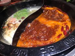 -火云天重庆火锅自助(中山路店)