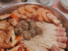 -黄记煌三汁焖锅(新佳丽江汉路店)