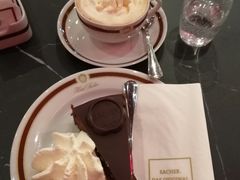 -Cafe Sacher(WIEN)