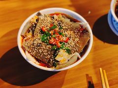 麻辣毛肚-炉小二铜锅牛蛙•川湘菜(三里屯店)
