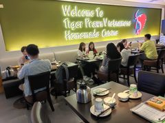 -大头虾越式风味餐厅(光明广场店)