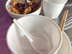 餐具摆设-肥小宝·金牌油焖大虾(襄阳龙虾地标店)