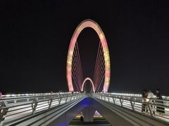 -南京眼步行桥