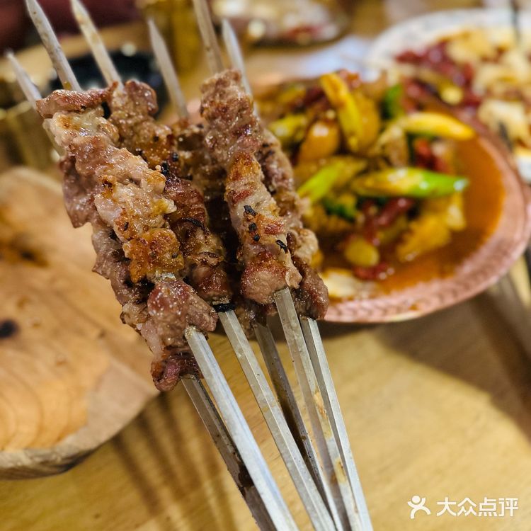 乌鲁木齐原来也有如此异域风的烧烤店
