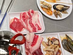 -山焱·炭火自助烤肉(周浦万达店)