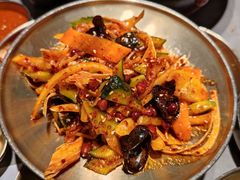 -草家酱蟹炭火烤肉店(珲春南路一店)