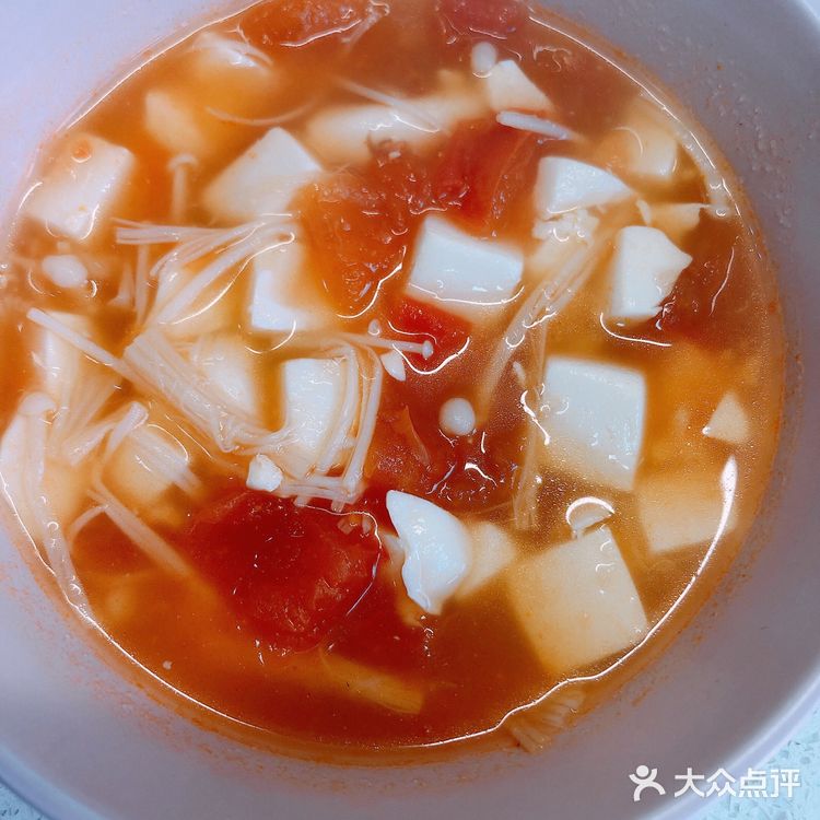 番茄金针菇豆腐汤——低脂又美味，懒人必备汤