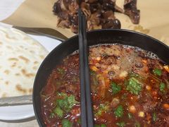 -牵人麻辣粉(粉巷店)