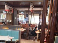 -阿瓦山寨·湘菜现炒·剁椒鱼头王(咸阳总店)