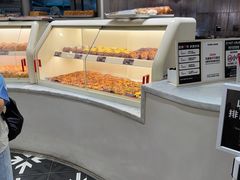 -HOT CRUSH趁热集合·现烤面包(上海环球港店)
