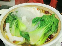 -撒拉人家.酸菜牦牛肉火锅