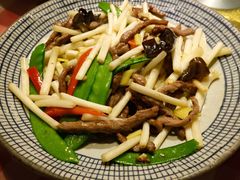 花生苗炒牛柳-龙桥私厨·姜花菊花过桥鱼·顺德菜(容桂店)