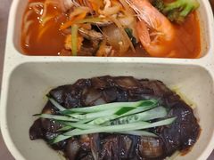 -贵宾庄炸酱面·韩式料理(高区店)