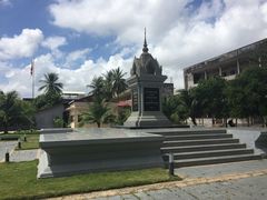 -吐斯廉屠杀博物馆