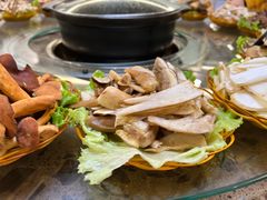 -菌海森林·非遗野生菌火锅(西山区滇池路摩根道店)