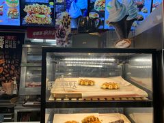 面包甜点陈列柜-肯德基(中华路店)