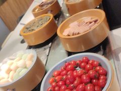 -龍歌自助小火锅(市南金茂湾店)
