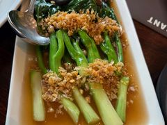 -Chom Cafe and Restaurant
