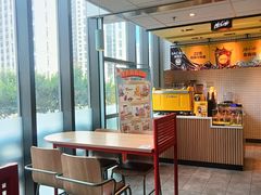 -麦当劳(普陀香溢花城店)