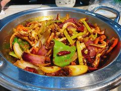 -休记光头香辣蟹干锅店(衣冠庙店)